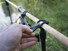 Încărca imaginea în galeria, Suport pentru lansetă Delphin LOX cu blocare de siguranță