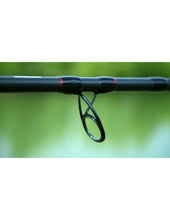 Încărca imaginea în galeria, Lanseta feeder Okuma 8K 12' (3 sec.)