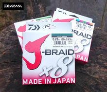 Încărca imaginea în galeria, Fir pescuit DAIWA J-Braid X8 PE 150m (Fluo)