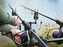 Încărca imaginea în galeria, Lansetă de crap Delphin CorsaBLACK NERO (3 sec)
