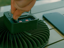 Încărca imaginea în galeria, Lanternă-ventilator de camping Delphin VENTIX 7W/4400mAh

