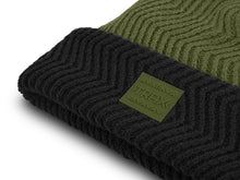 Încărca imaginea în galeria, Caciula moderna tricotata Delphin Trax
