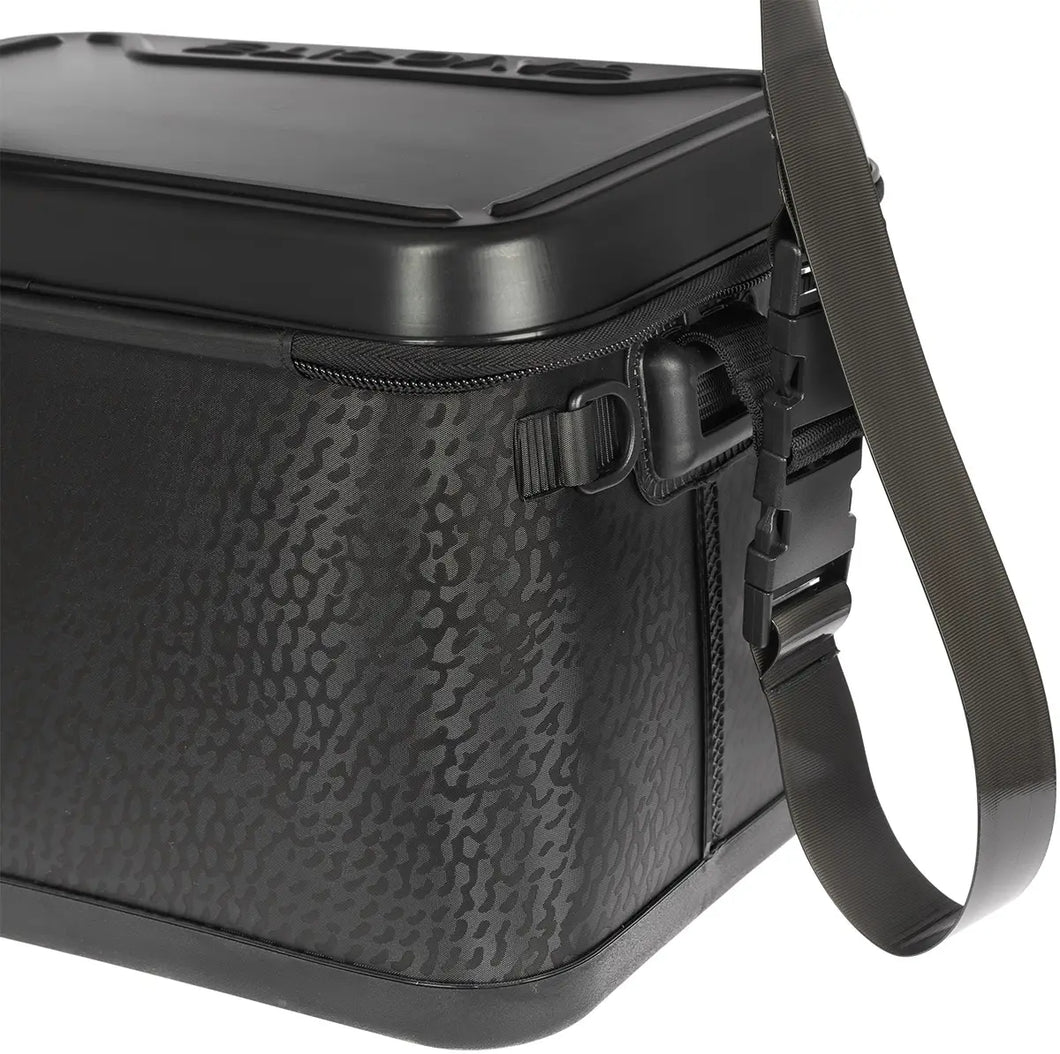 Geanta FAVORITE Tackle Bakkan BKN.1-20M 20L Negru
