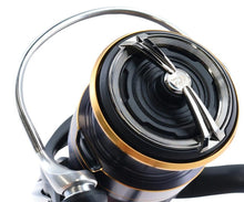 Загрузить изображение в средство просмотра галереи, Катушка DAIWA 20 Legalis LT - Flagmanshop
